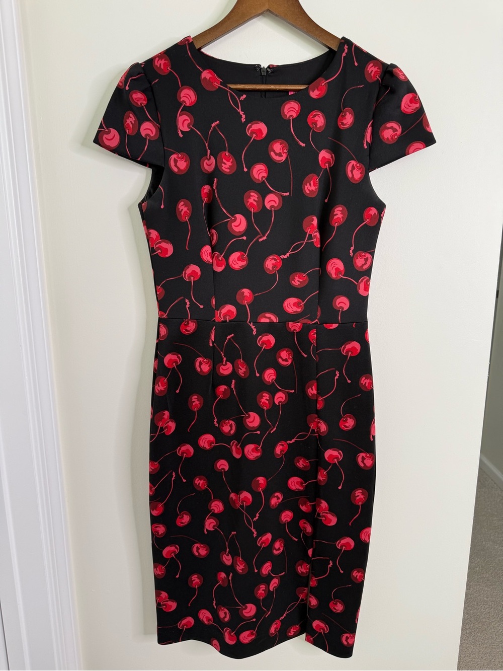 Betsey Johnson Cherry Print Sheath Dress Size 8 - Picture 2 of 13
